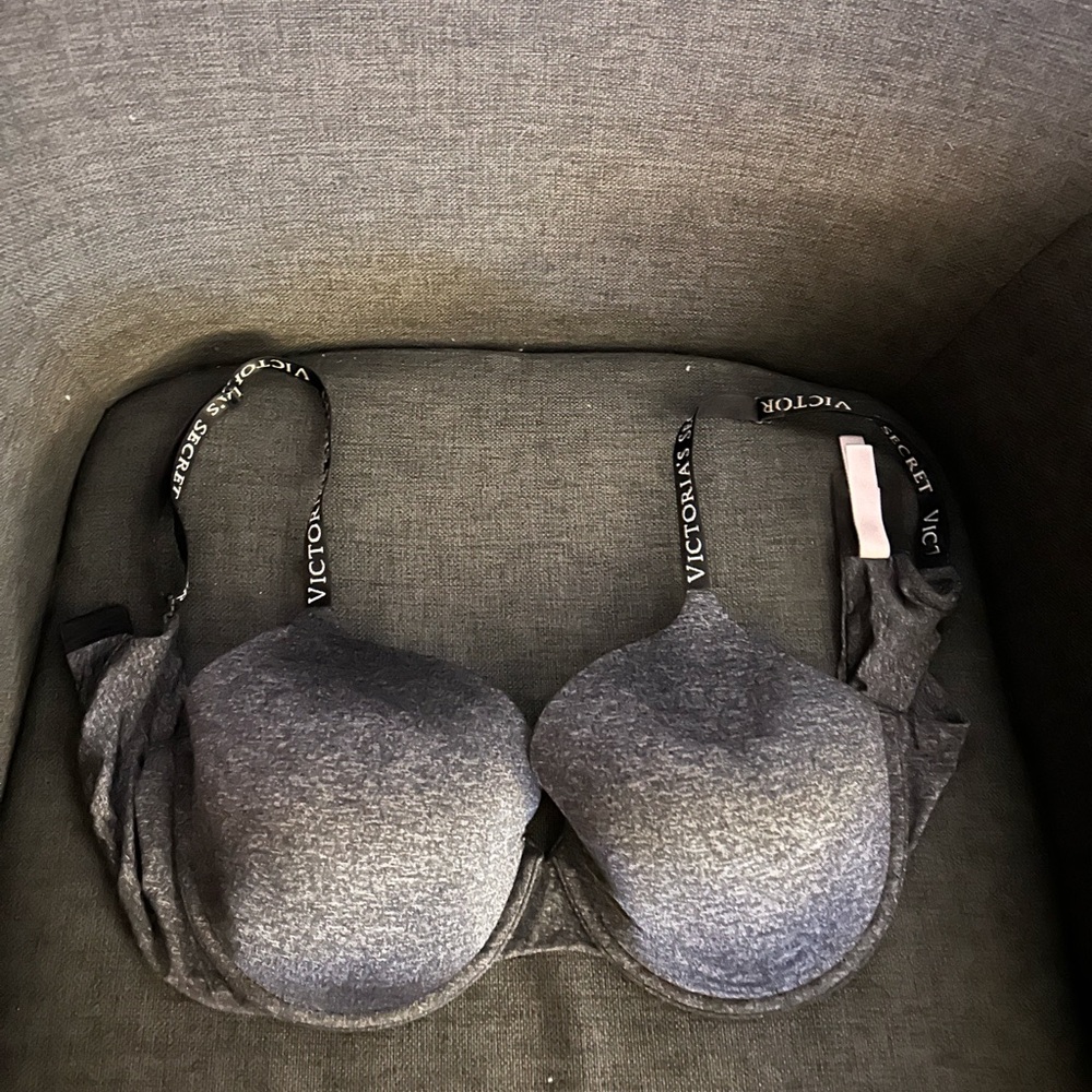 Victoria's Secret Bra 36DDD Uplift Semi Demi Logo VS Bra